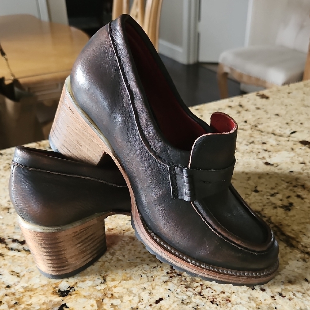 Freebird by Steven Bristol brown leather chunky heel slip-on loafer